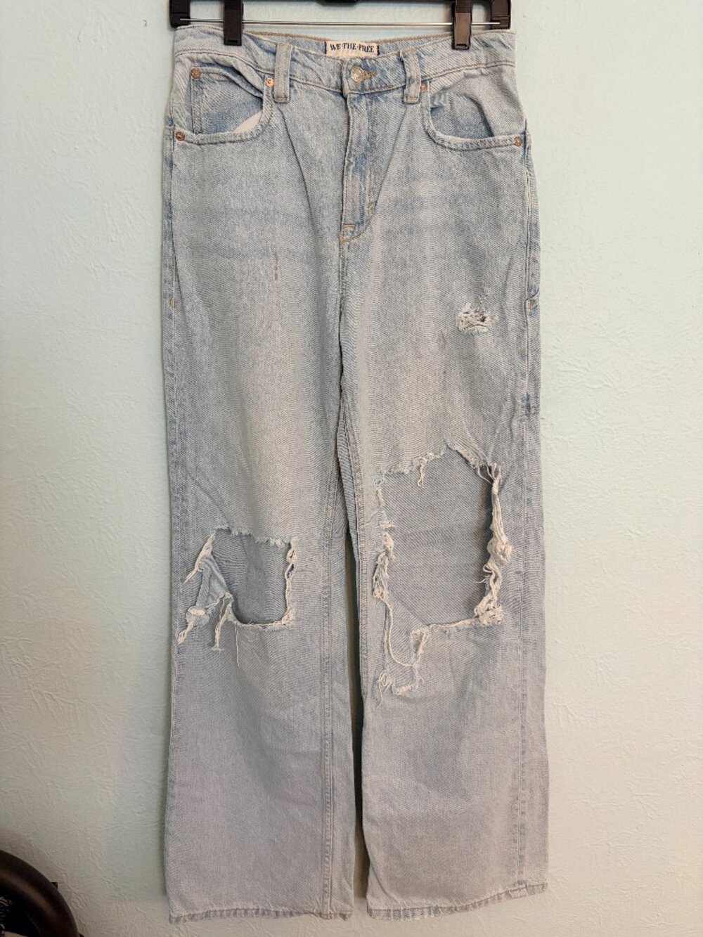 We The Free Tinsley Oversized Jeans 28 Ripped High Rise Straight Leg Y2K Style